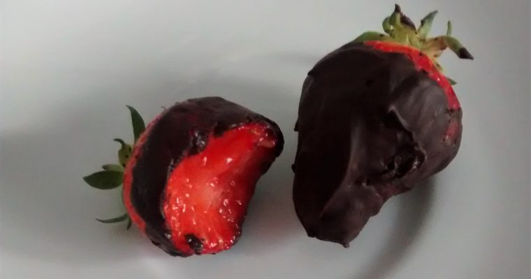 Lock-down Treat n.5: Choco Strawberries