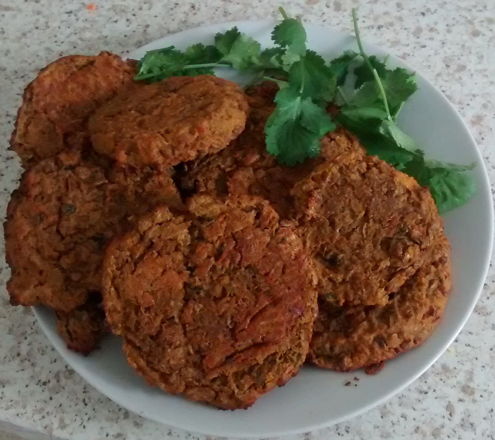 Spicy Sweet Potatoes and Lentils Burgers with Red Pepper Sauce